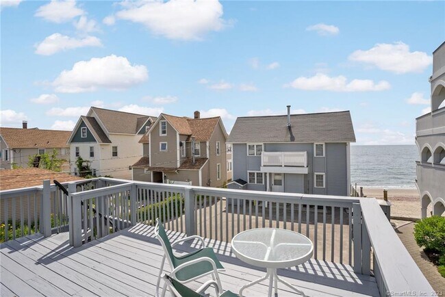 210 Broadway in Milford, CT - Building Photo - Building Photo