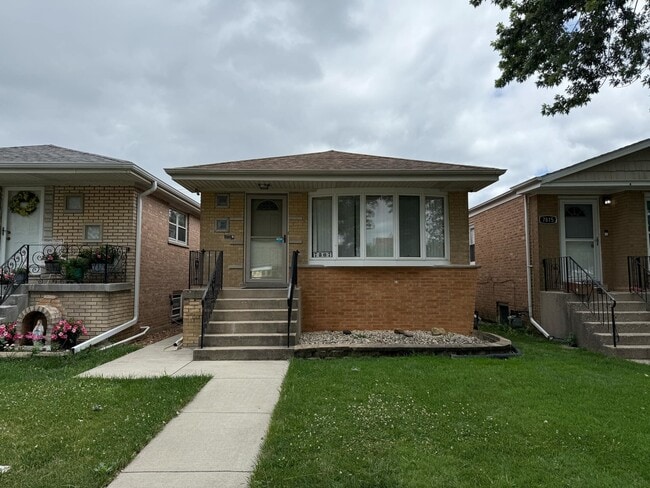 property at 7807 S Laramie Ave