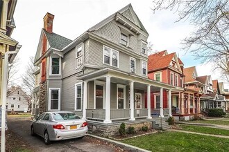 473 Alexander St, Unit Lower in Rochester, NY - Building Photo - Building Photo