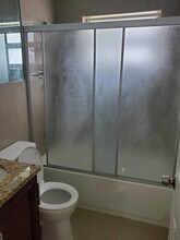 516 NW 8th Ct in Boynton Beach, FL - Foto de edificio - Building Photo