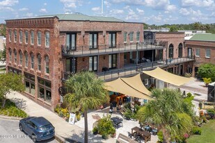 105 N 2nd St in Palatka, FL - Building Photo