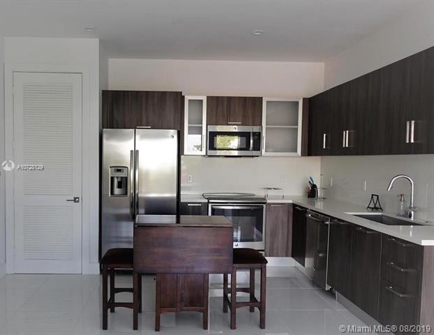 1025 NE 18th Ave-Unit -304 in Fort Lauderdale, FL - Building Photo - Building Photo