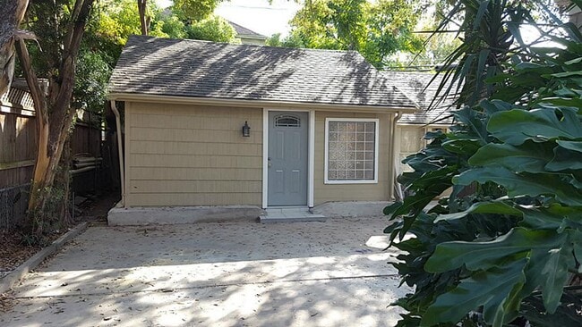 property at 2021 W Main St