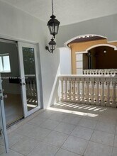 3346 SW 25th St in Miami, FL - Building Photo - Building Photo