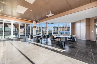 4720 Lougheed Hwy in Burnaby, BC - Building Photo - Building Photo