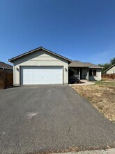 2707 N Canal St in Ellensburg, WA - Building Photo - Building Photo