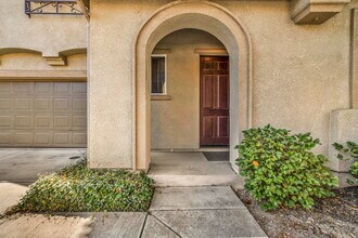 9 Dulcibbella Pl in Sacramento, CA - Building Photo - Building Photo