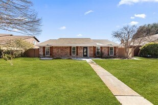 3400 Newkirk Dr in Plano, TX - Building Photo