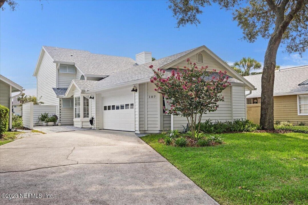 107 Island Dr in Ponte Vedra Beach, FL - Building Photo