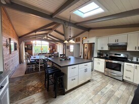 65-1188-1188 Kahaikupuna Rd in Waimea, HI - Building Photo