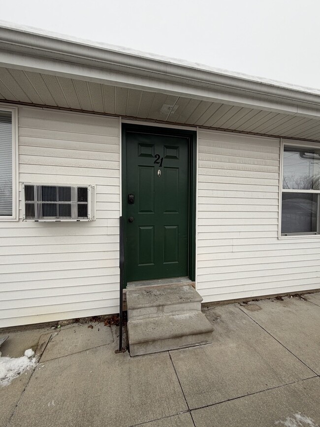 property at 25665 W Bridge St