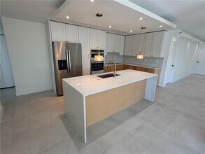 3918 Doral Dr in Tampa, FL - Building Photo - Building Photo