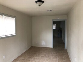 3345 Linn St in Houston, TX - Building Photo