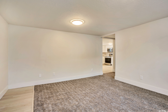 167 E 200 N-Unit -Downstairs in Provo, UT - Building Photo - Building Photo