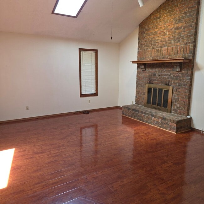 property at 436-436 E Redwood St