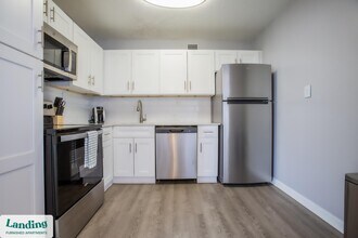 101 Three Rivers N, Unit E0713 in Fort Wayne, IN - Foto de edificio - Building Photo