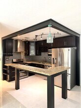 6472 Johnson St in Hollywood, FL - Building Photo - Building Photo