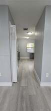 453 Florida Blvd in Miami, FL - Building Photo - Building Photo