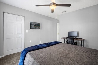 13921 Heritage Club Dr in Tampa, FL - Building Photo - Building Photo