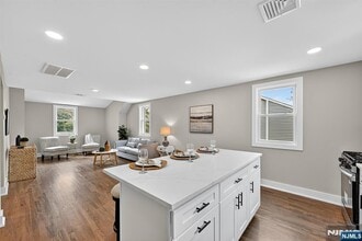 79 Harrison Ave in Waldwick, NJ - Building Photo - Building Photo