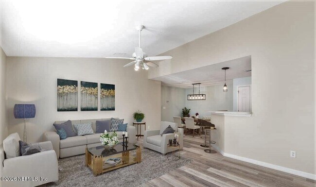 property at 13727 Richmond Park Dr N