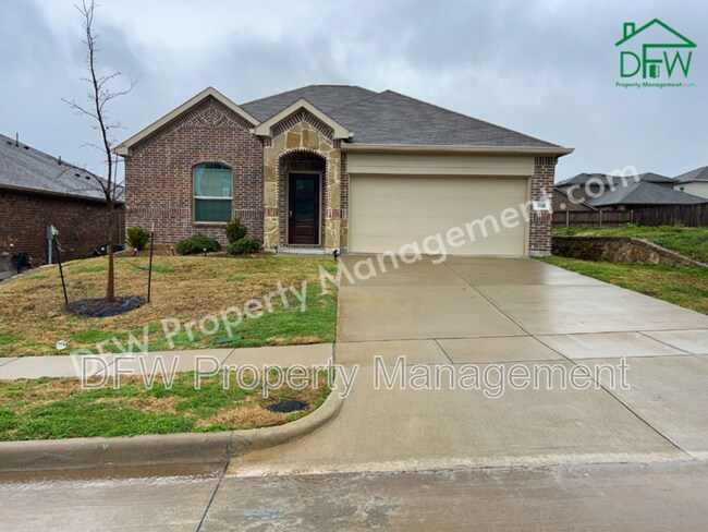 property at 2112 Silver Charm Ln