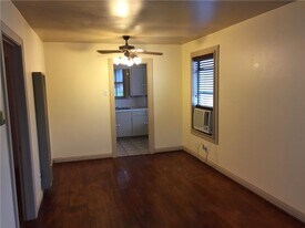 611 W 37th St in Austin, TX - Building Photo