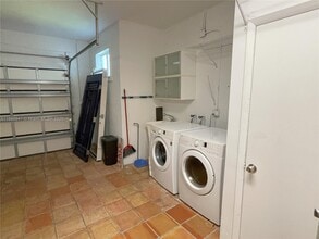 5740 SW 45th Terrace in Miami, FL - Building Photo - Building Photo