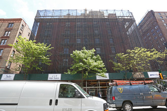 53 W 72nd St in New York, NY - Building Photo - Building Photo