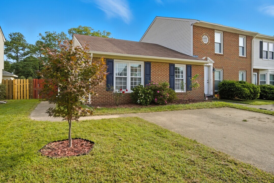 5106 Radcliff Cir in Portsmouth, VA - Building Photo