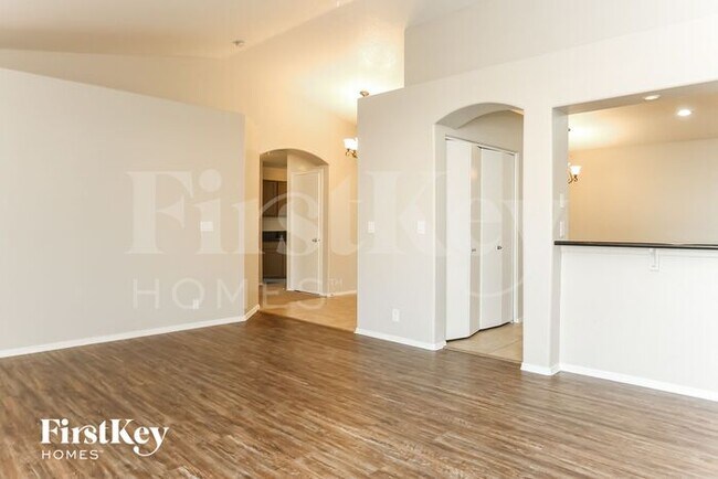 5008 Camino Del Santo Pkwy in North Las Vegas, NV - Building Photo - Building Photo