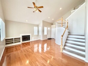 266 Camino Cortina in Camarillo, CA - Building Photo - Building Photo