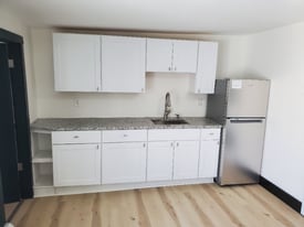 41 Manchester St in Manchester, NH - Building Photo