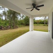 1034 Alcalde St E in Lehigh Acres, FL - Building Photo - Building Photo