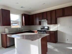 7118 Escondido Dr in Arcola, TX - Building Photo - Building Photo