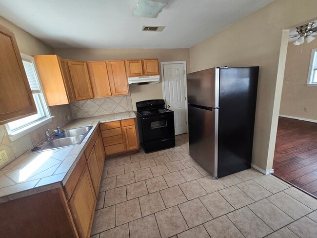 505 Veterans Ave in Copperas Cove, TX - Foto de edificio - Building Photo