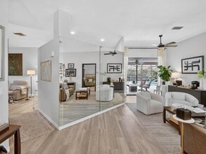 357 Waterford Cir W in Tarpon Springs, FL - Building Photo - Building Photo