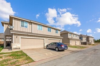 408 Carl Shipp Dr in Liberty Hill, TX - Building Photo - Building Photo