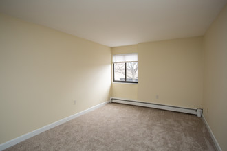 Miller Street Apartments in Quincy, MA - Building Photo - Interior Photo