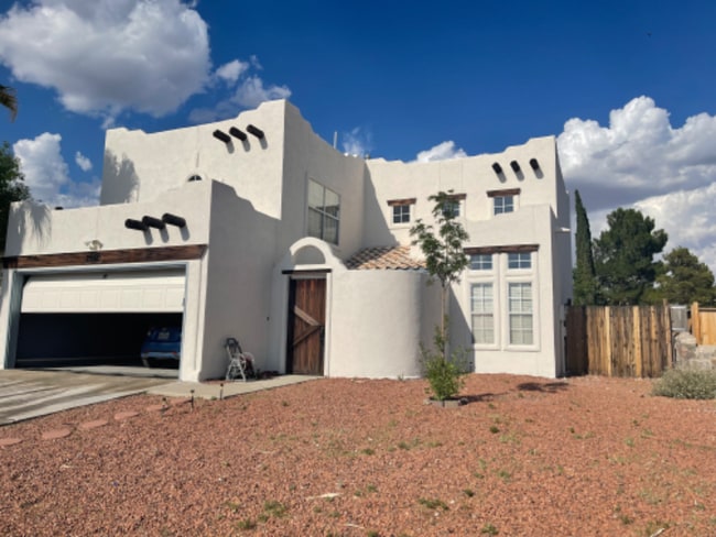 property at 7560 Luz De Lumbre Ave
