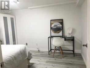 38 Wishing Well Dr in Toronto, ON - Building Photo - Building Photo