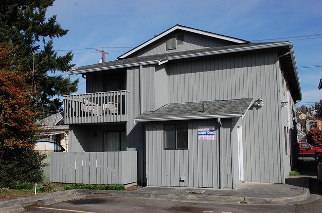 Park View Apartments in Kent, WA - Building Photo - Building Photo