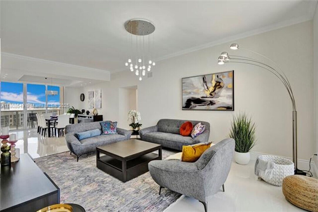 16001 Collins Ave in Sunny Isles Beach, FL - Building Photo