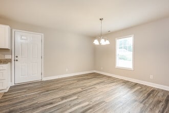 126 Quail Haven Dr in Easley, SC - Building Photo - Building Photo