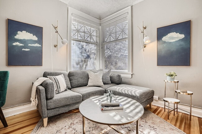 1660 N Gaylord St in Denver, CO - Building Photo - Building Photo