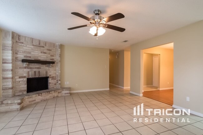 10111 Enchanted Stone Dr in Houston, TX - Building Photo - Building Photo