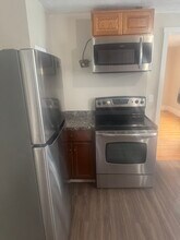 25 Holman St in Attleboro, MA - Building Photo - Building Photo