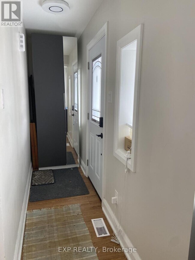 838 St. Laurent Blvd in Ottawa, ON - Building Photo - Building Photo