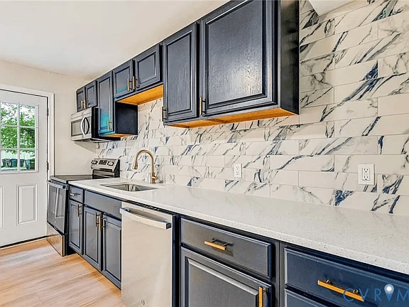 2005 2nd Ave, Unit 2005 2nd Ave
