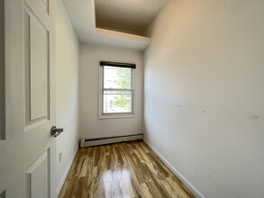 397 1st St in Jersey City, NJ - Building Photo - Building Photo